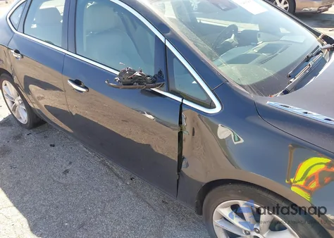 2015 Buick Verano Leather Group z USA, uszkodzony, nr VIN 1G4PS5SK0F4172109